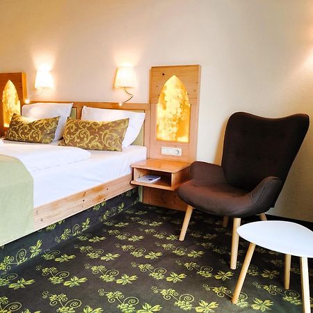Akzent Waldhotel Rheingau Geisenheim Bagian luar foto