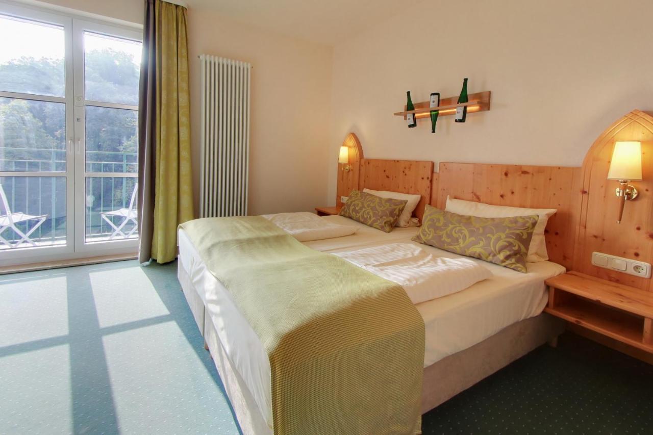 Akzent Waldhotel Rheingau Geisenheim Bagian luar foto