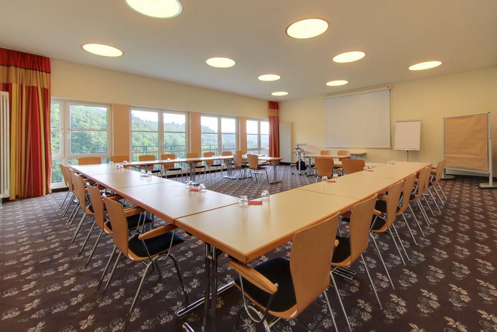 Akzent Waldhotel Rheingau Geisenheim Bagian luar foto