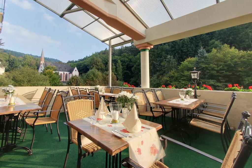 Akzent Waldhotel Rheingau Geisenheim Bagian luar foto
