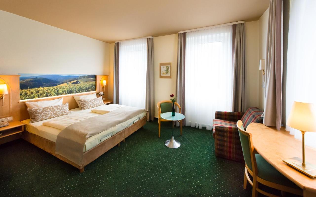 Akzent Waldhotel Rheingau Geisenheim Bagian luar foto